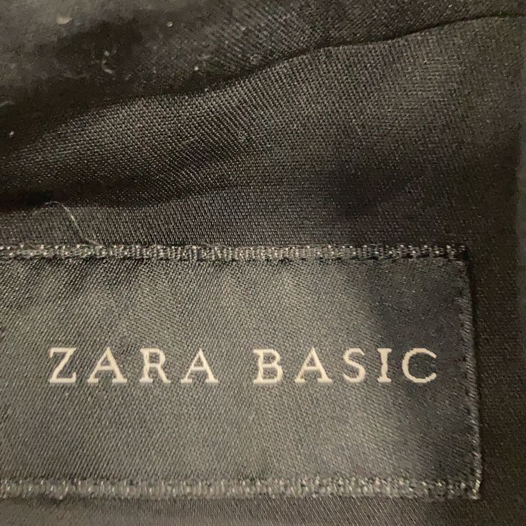 Zara Basic