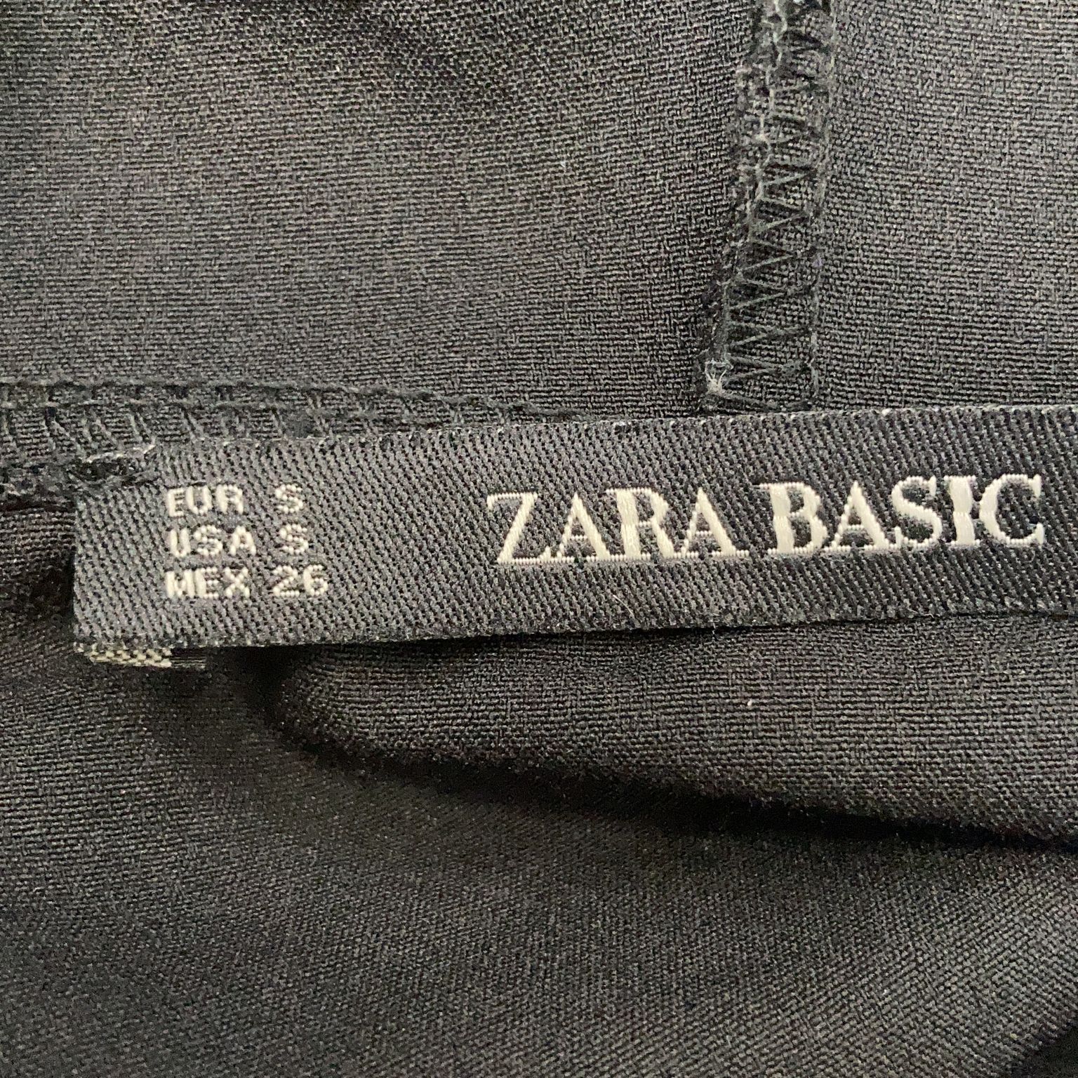 Zara Basic