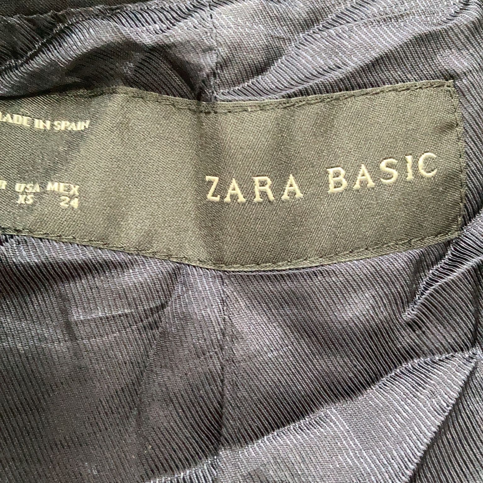 Zara Basic