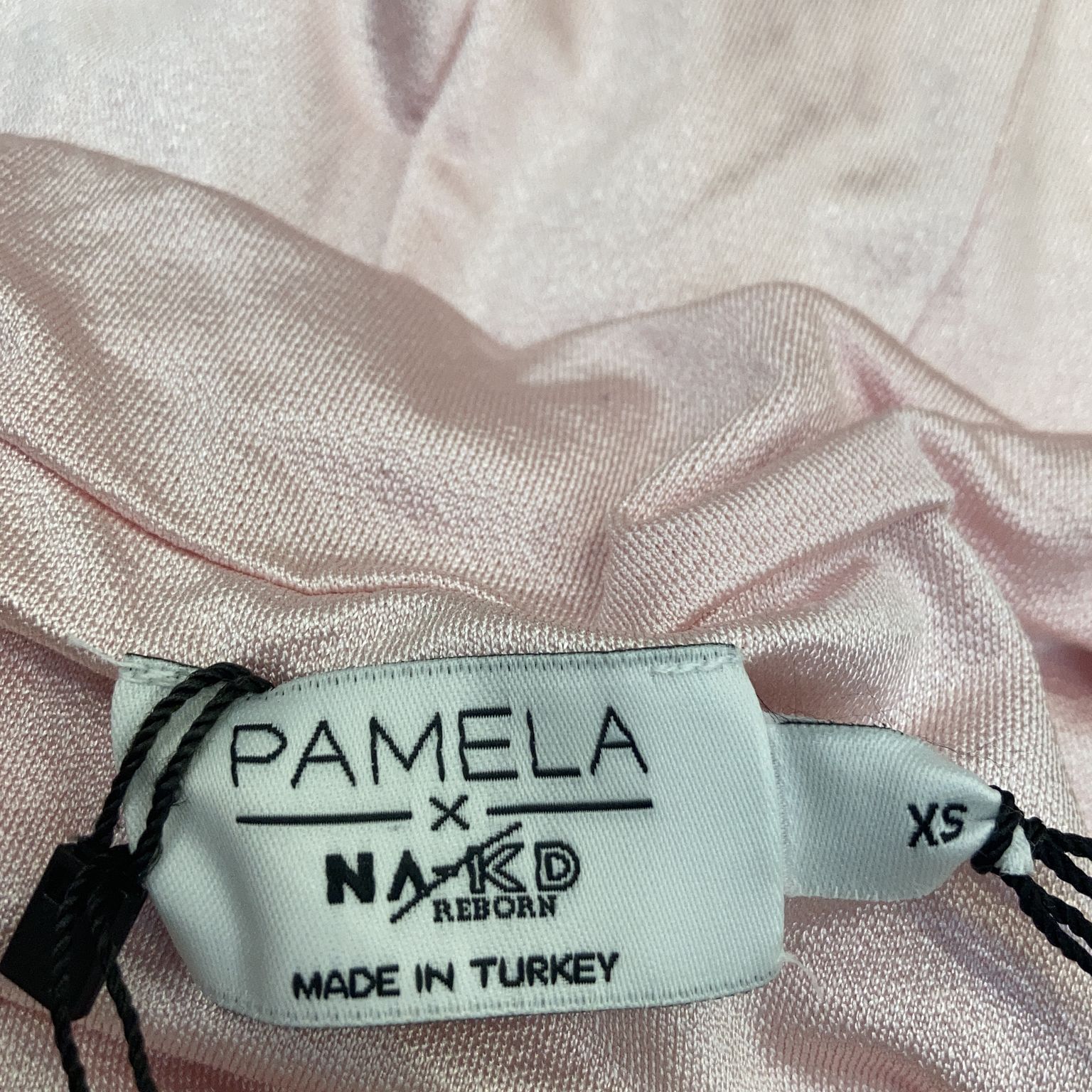 Pamela x NA-KD