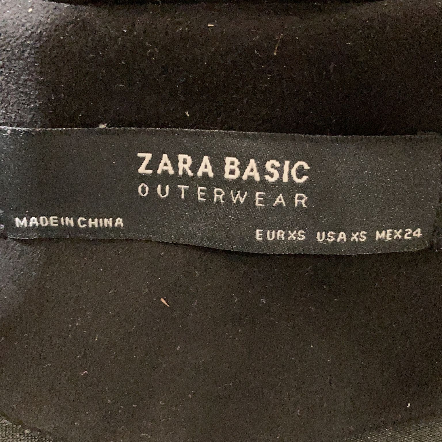 Zara Basic