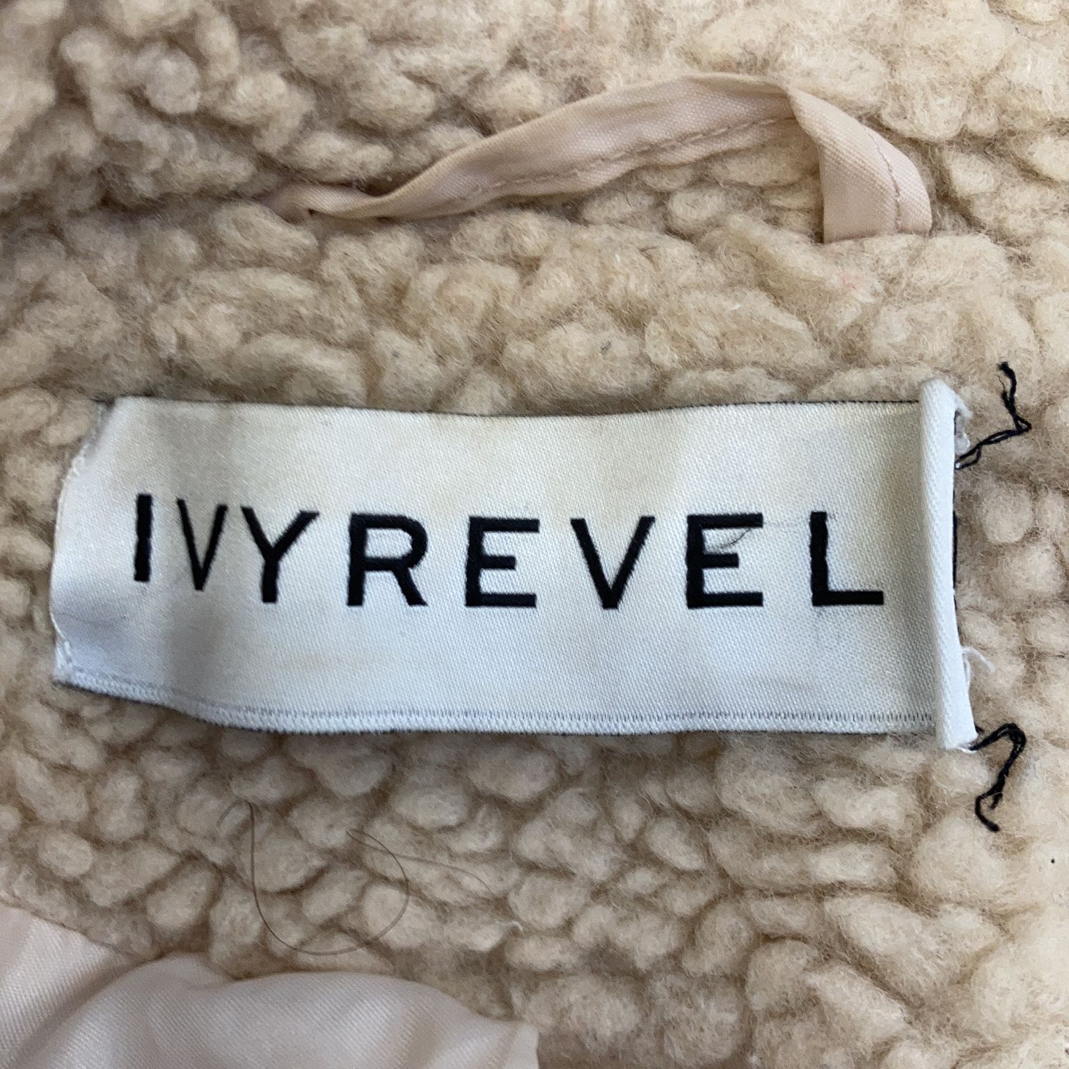 Ivyrevel