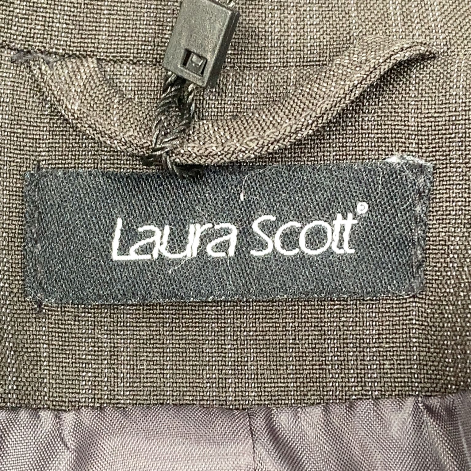 Laura Scott