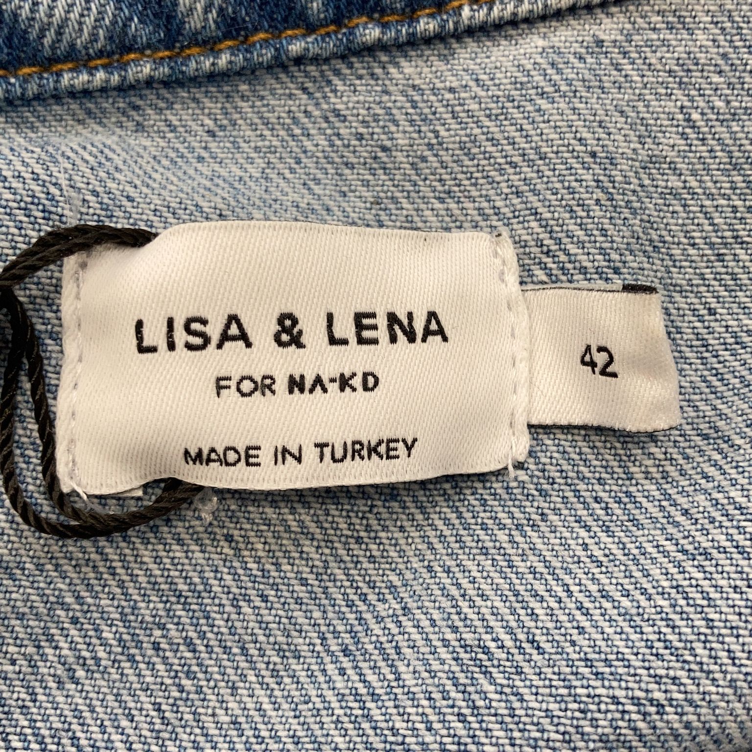 Lisa  Lena x NA-KD