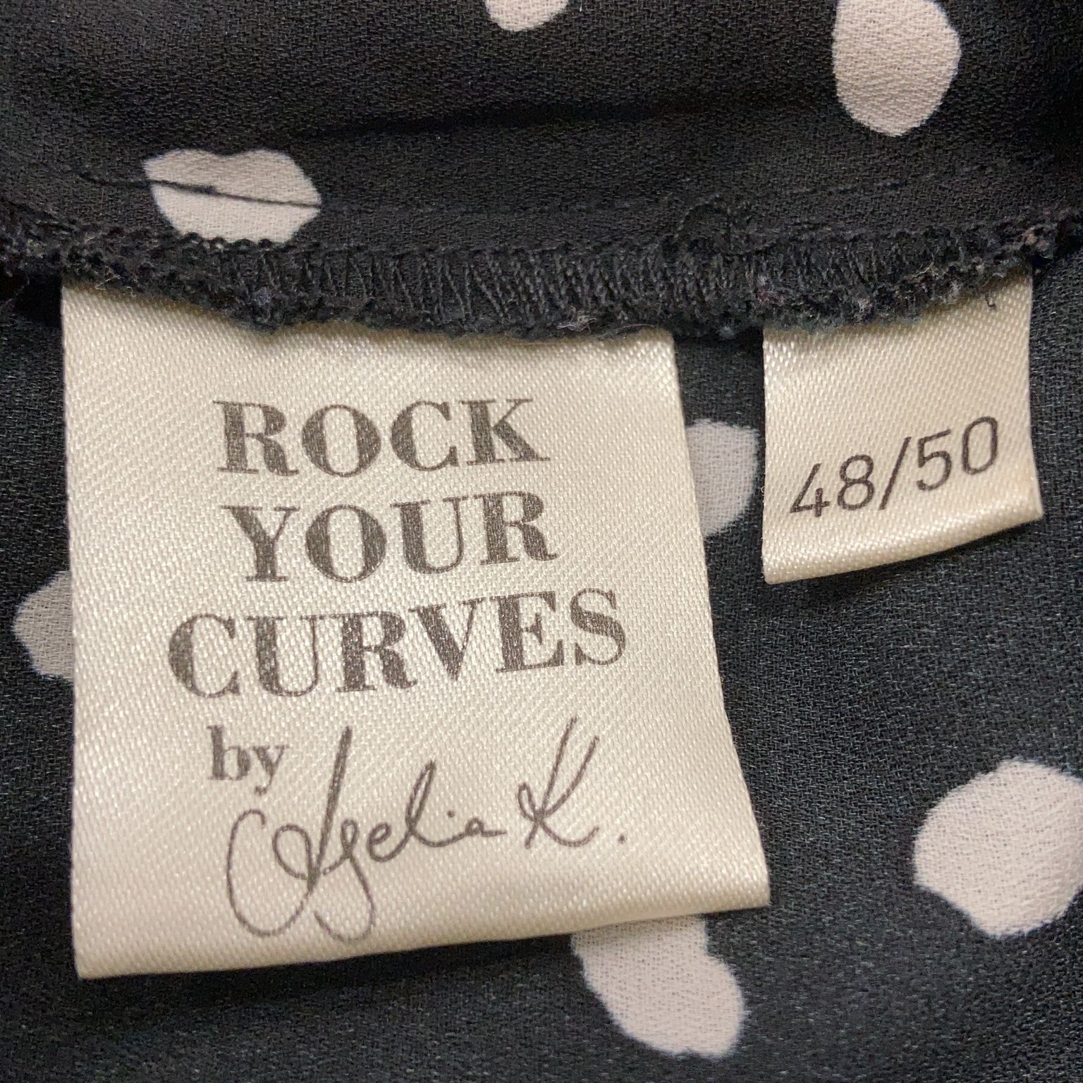 Rock your Curves by Angelina Kirsch