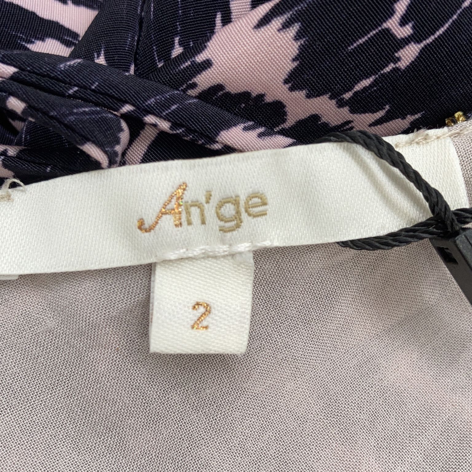 Anǵe