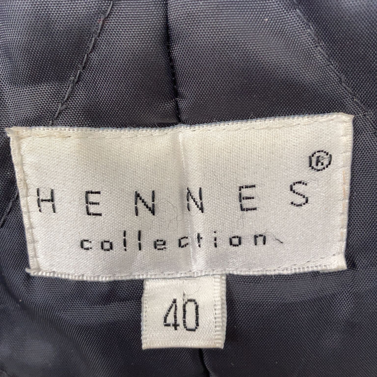 Hennes Collection