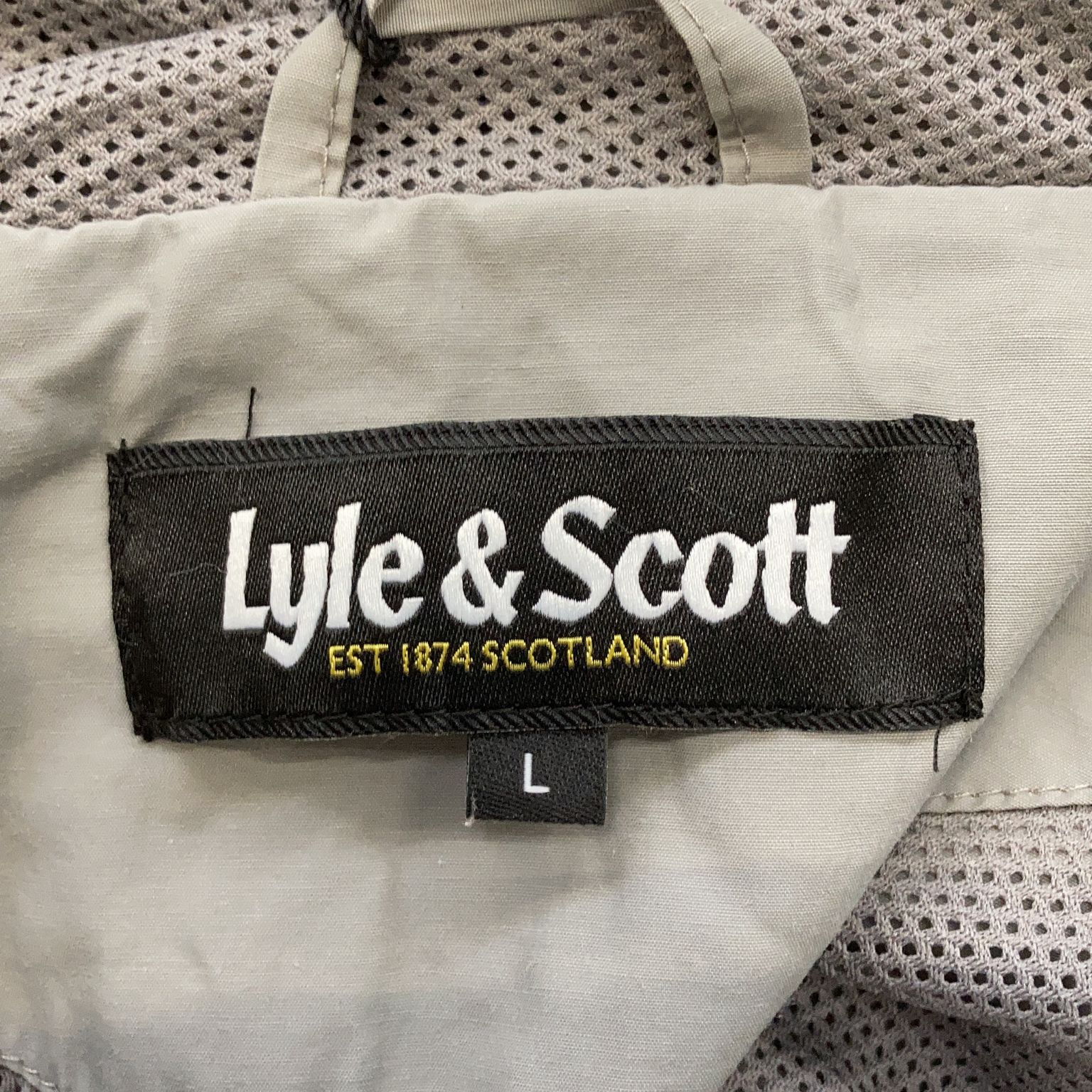 Lyle  Scott