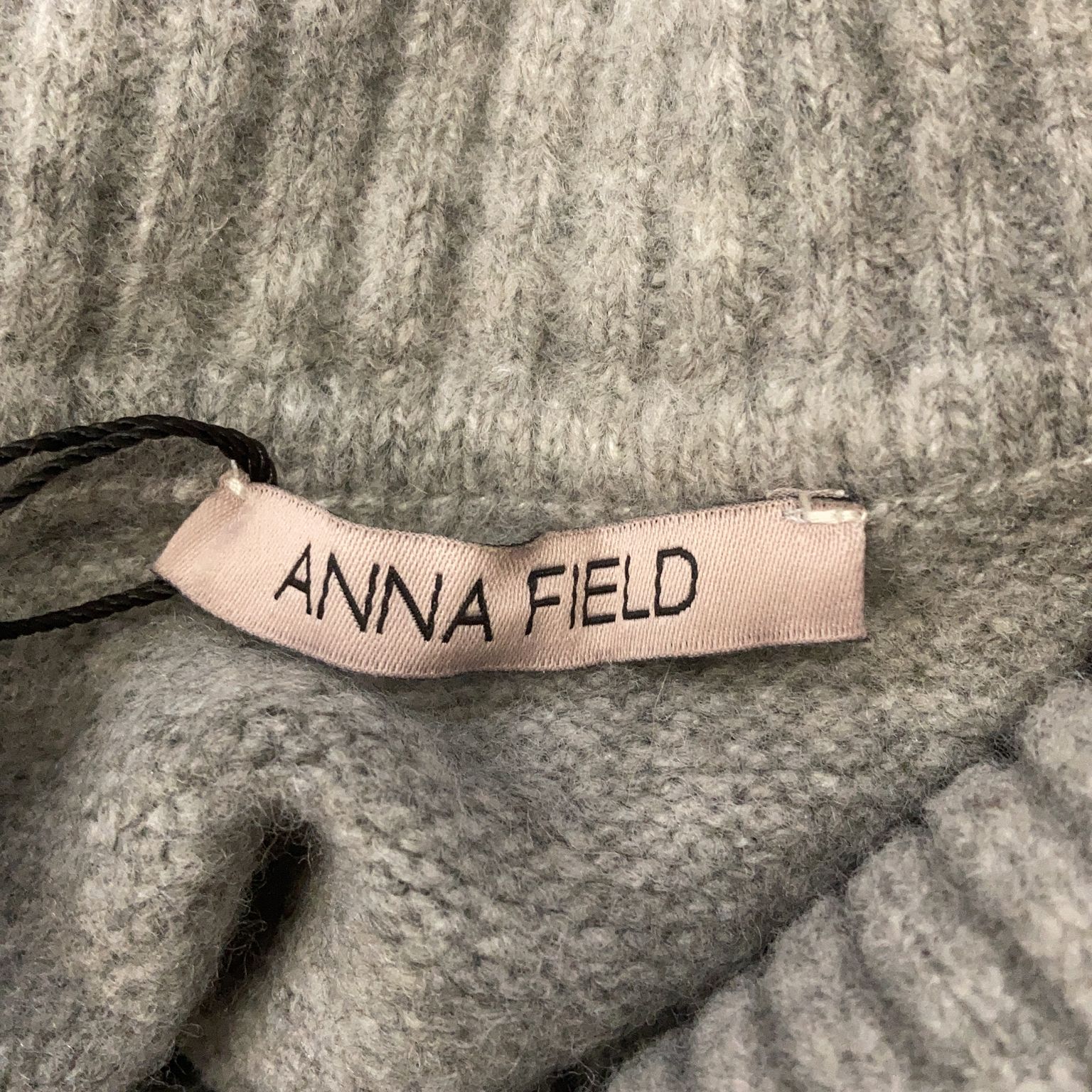 Anna Field