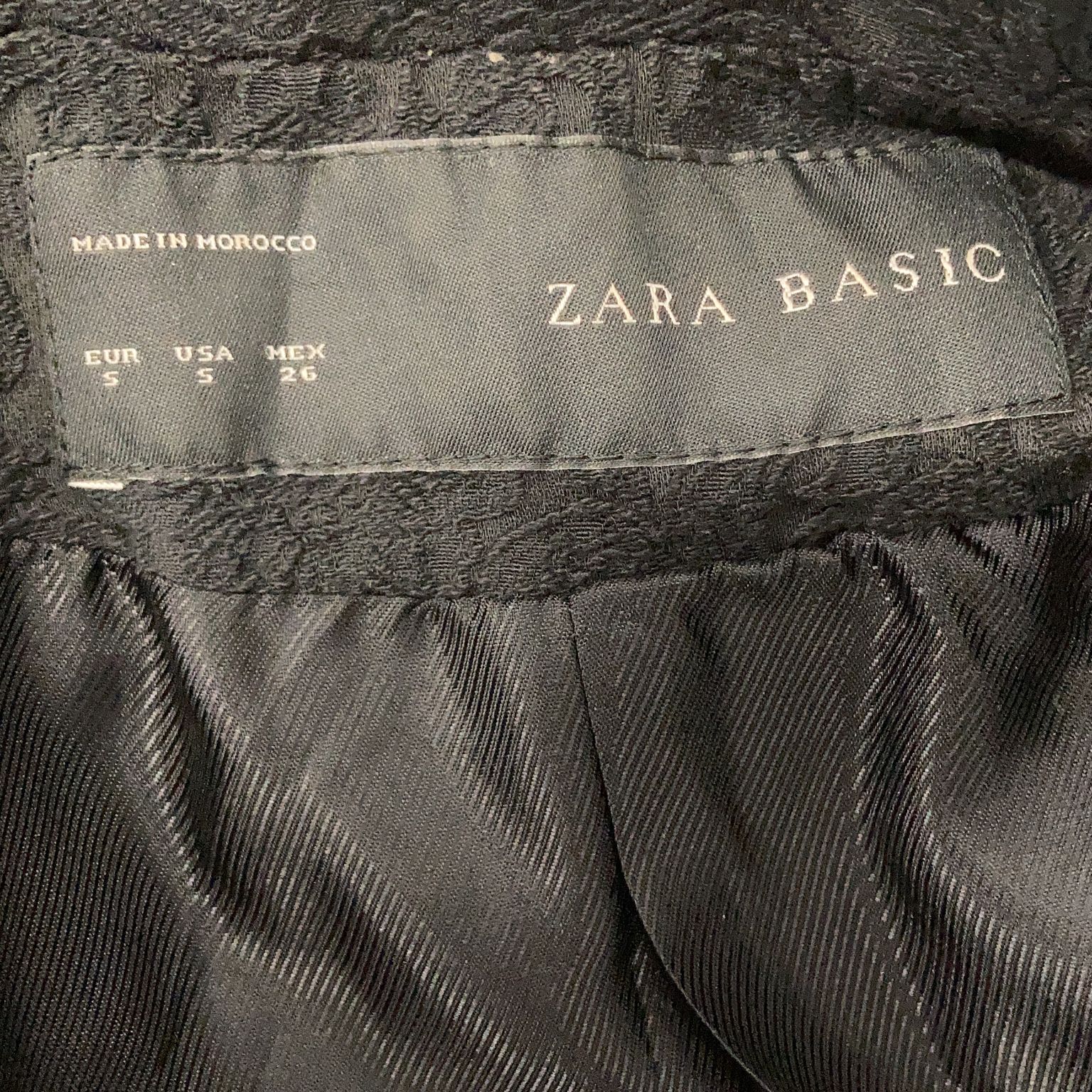 Zara Basic