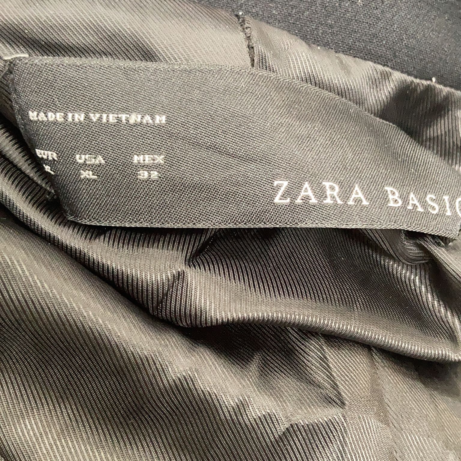 Zara Basic