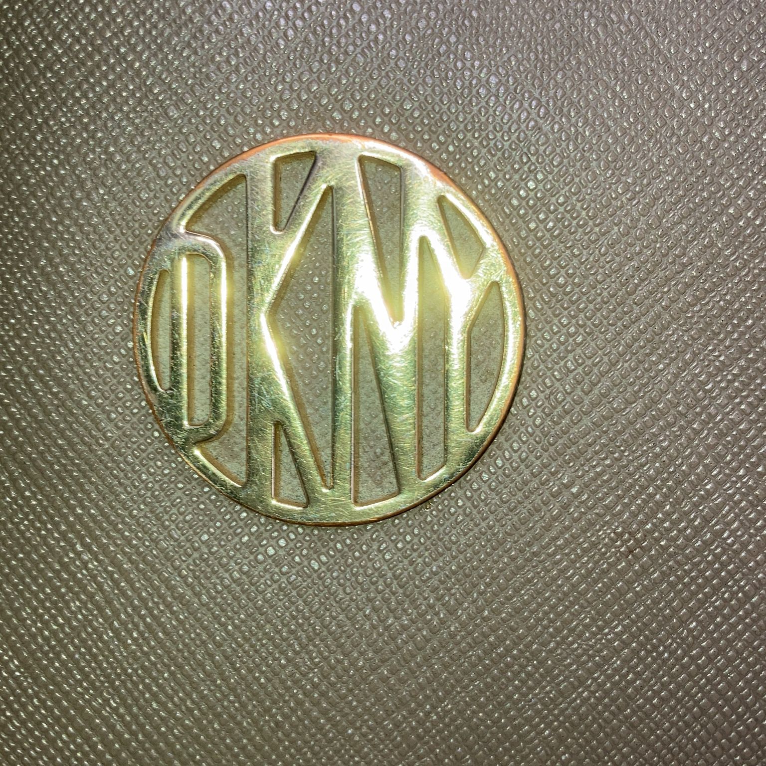 DKNY