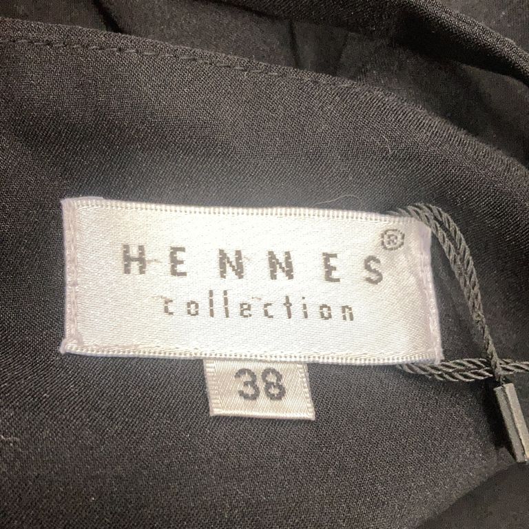 Hennes Collection