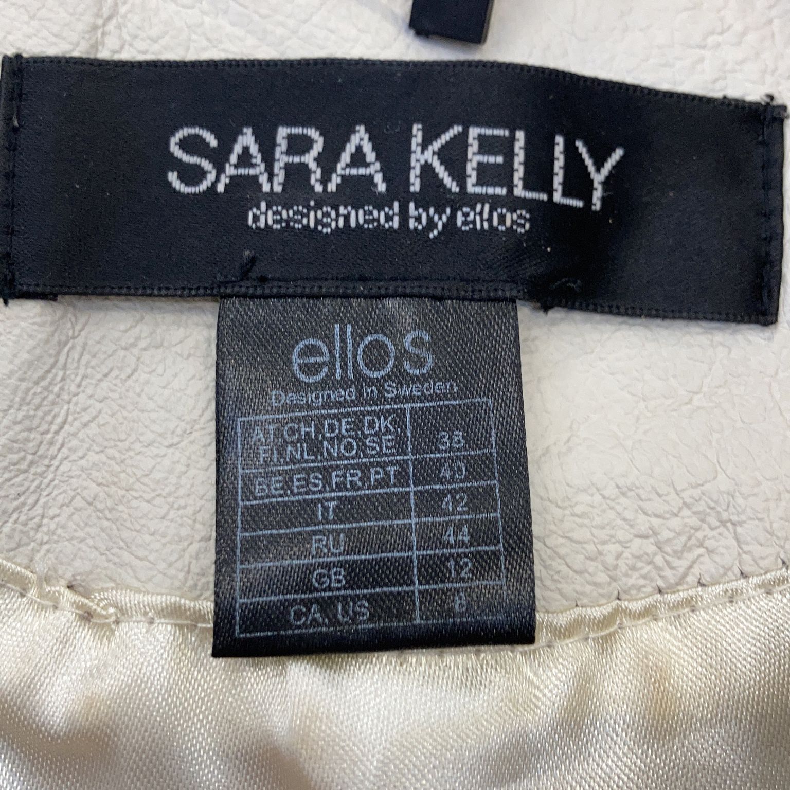 Sara Kelly by Ellos