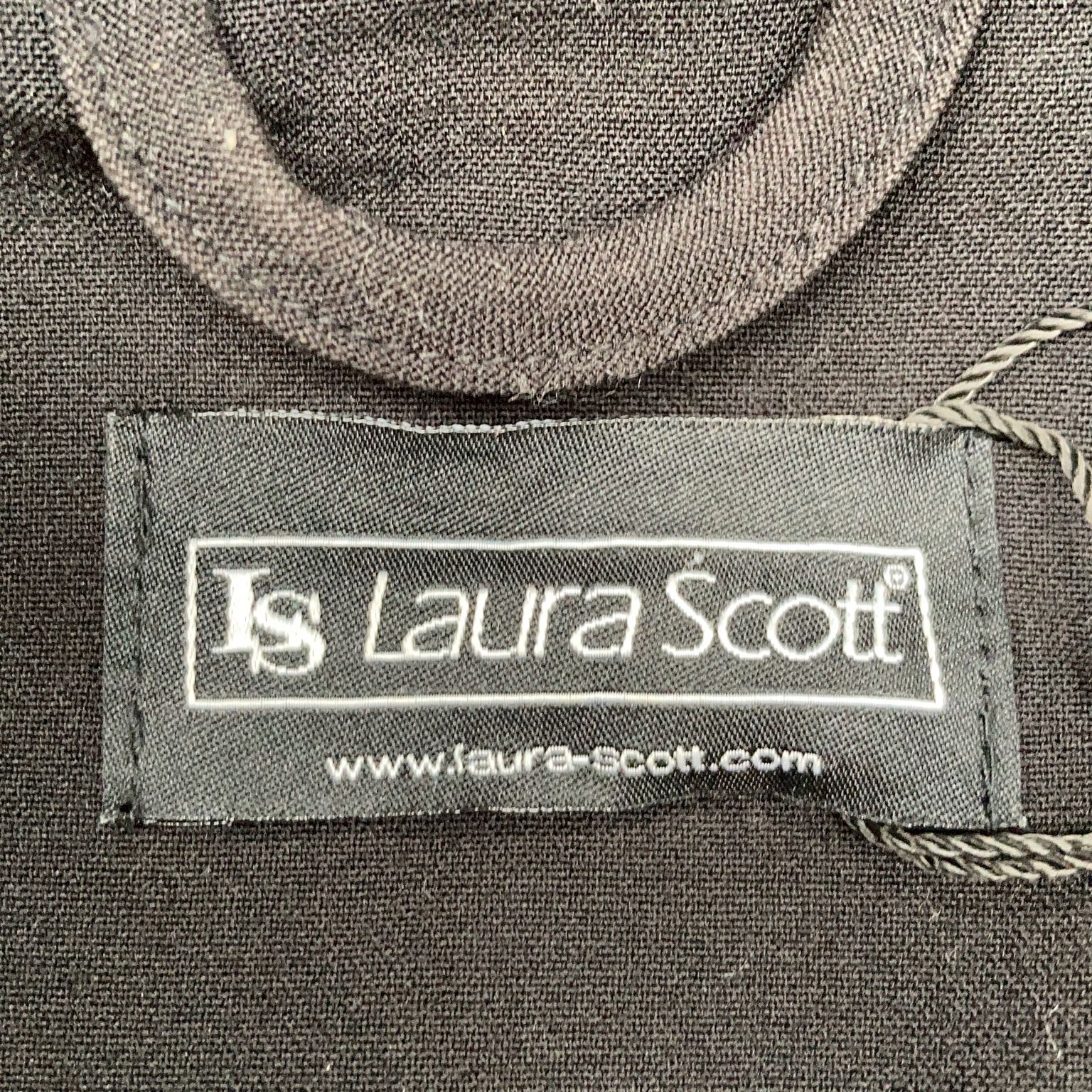 Laura Scott