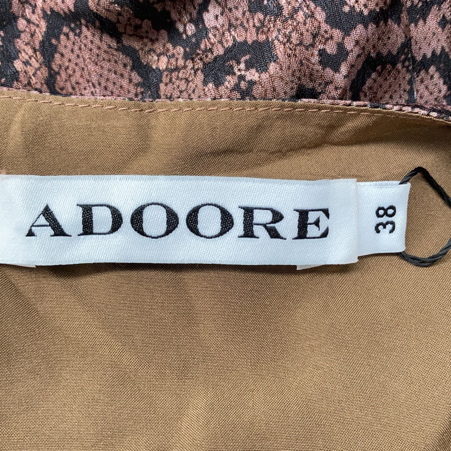 Adoore