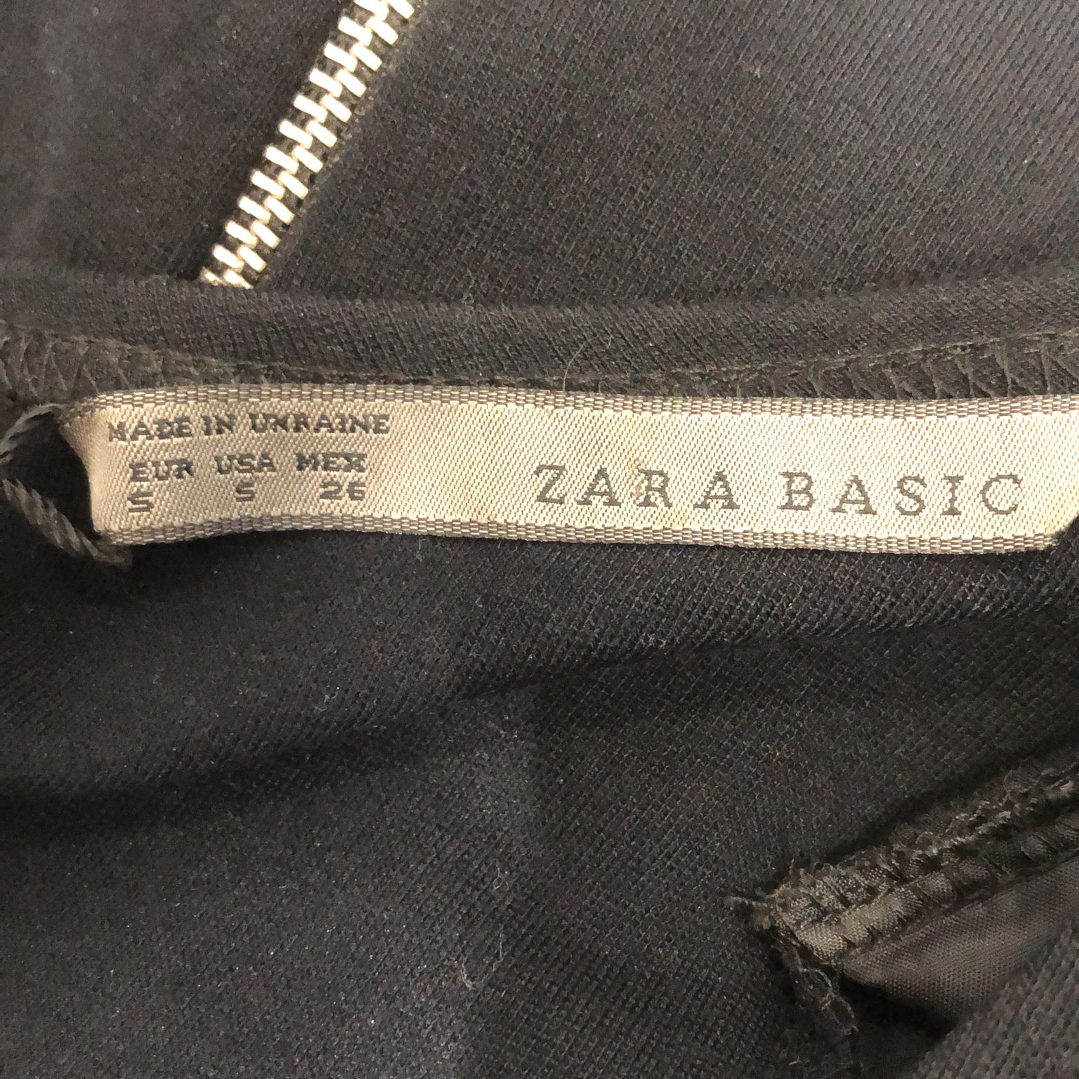 Zara Basic