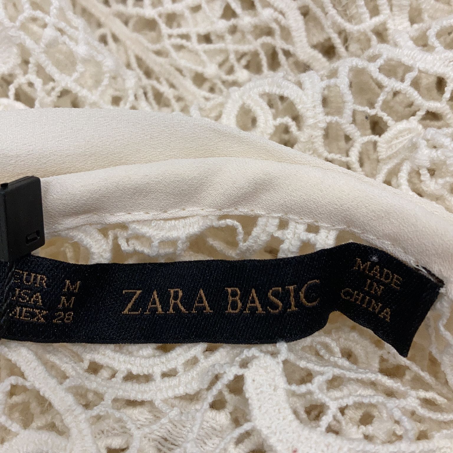 Zara Basic