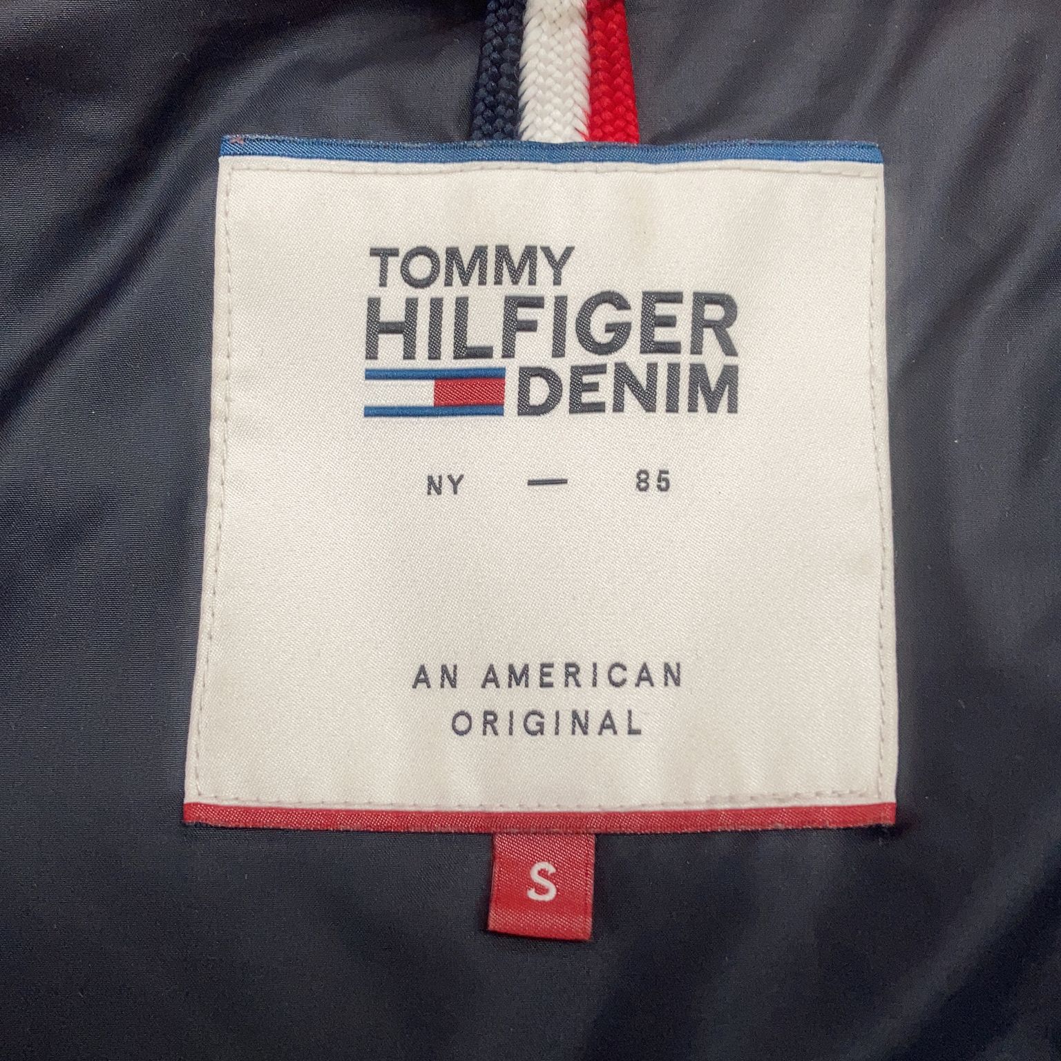 Tommy Hilfiger