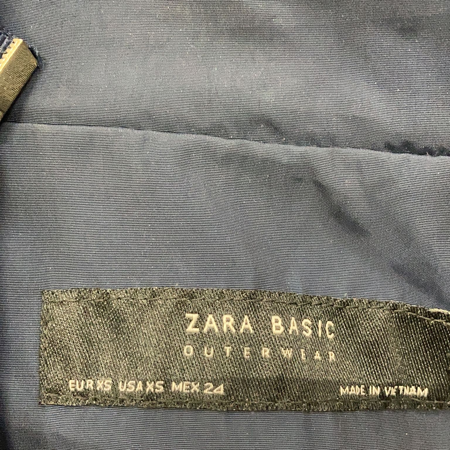 Zara Basic