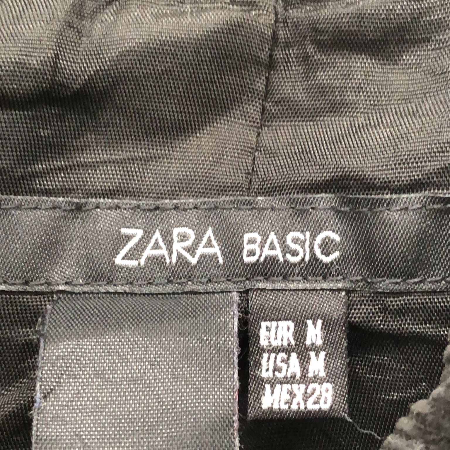 Zara Basic