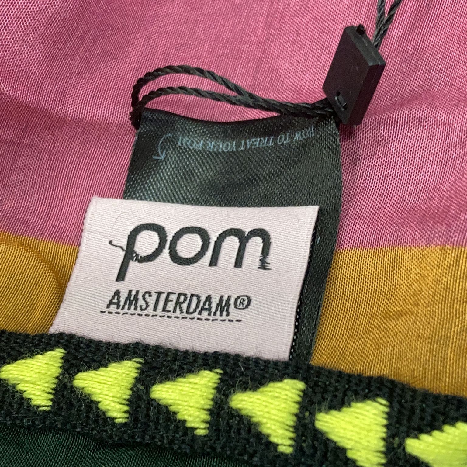 POM