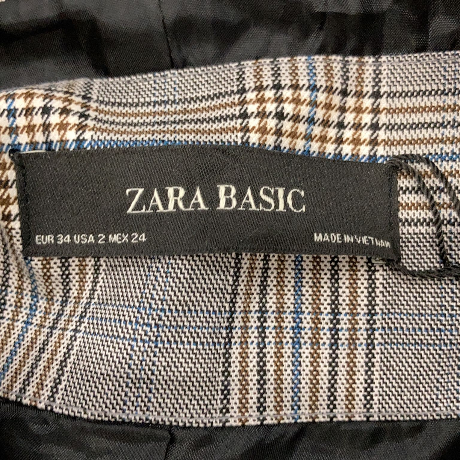 Zara Basic