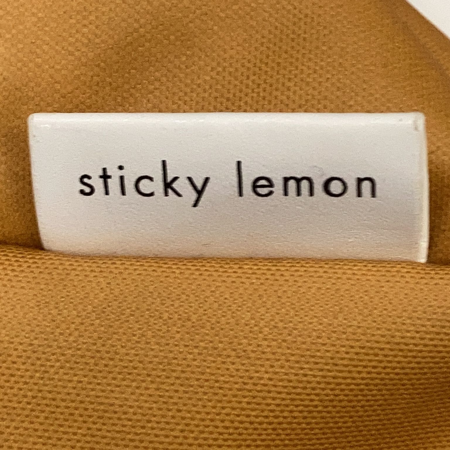 Sticky Lemon