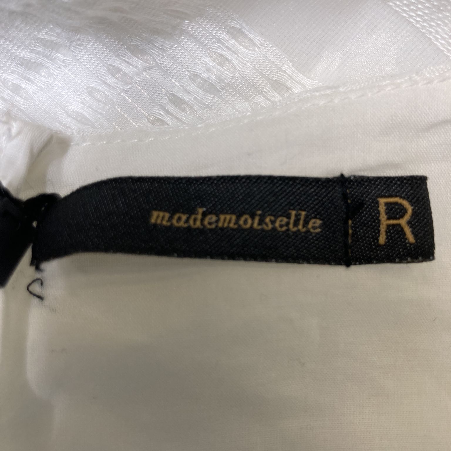 Mademoiselle R