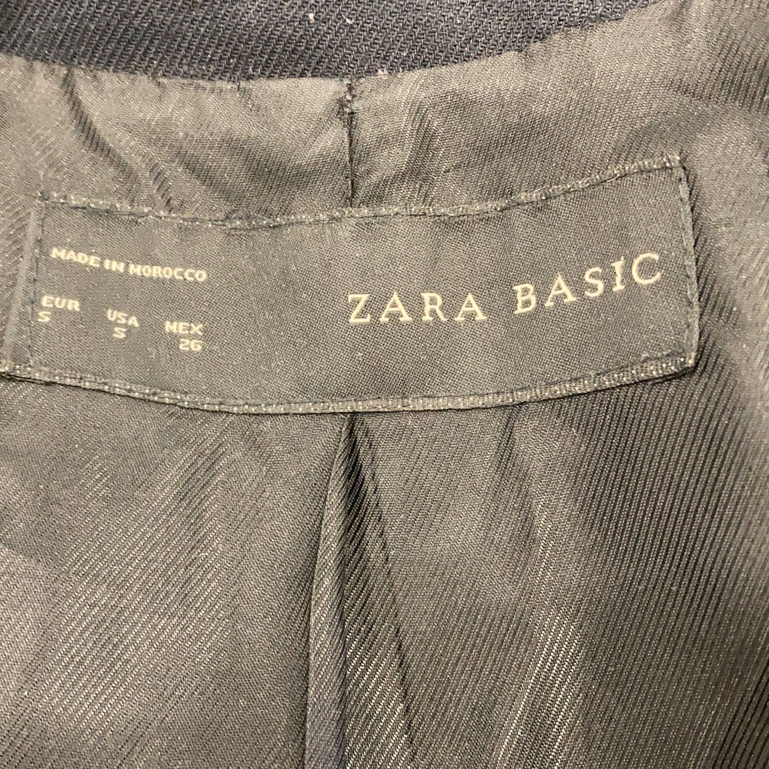 Zara Basic