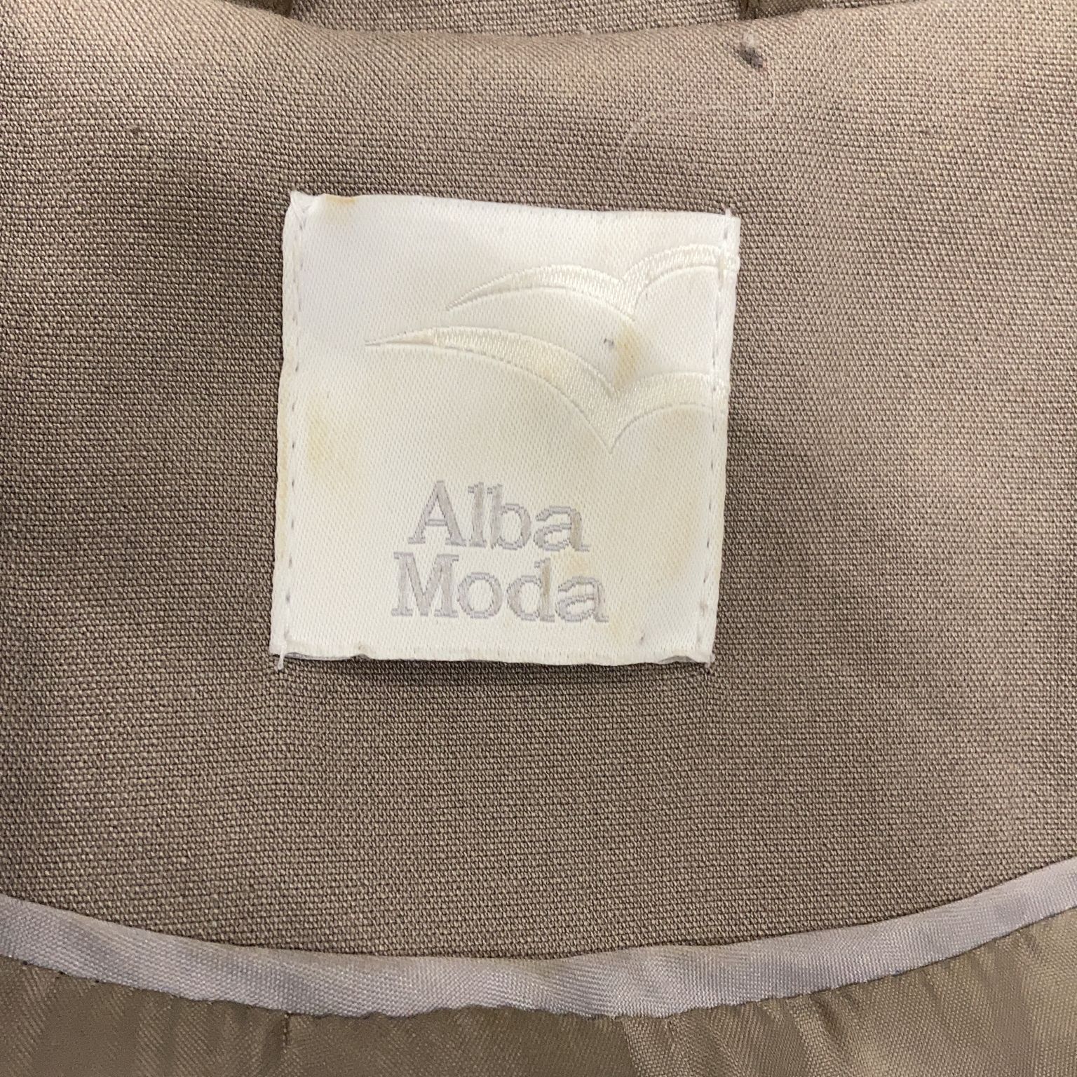 Alba Moda