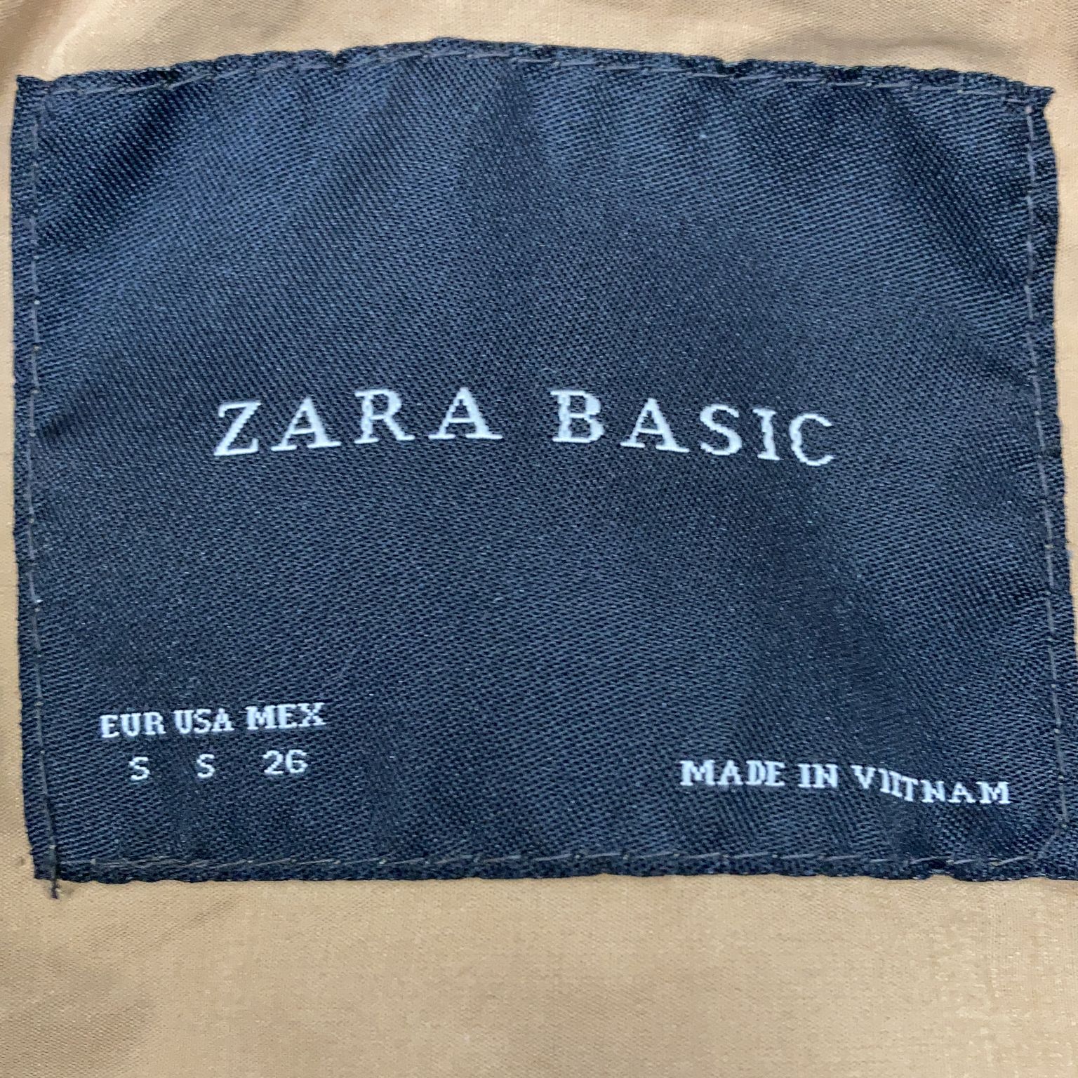 Zara Basic