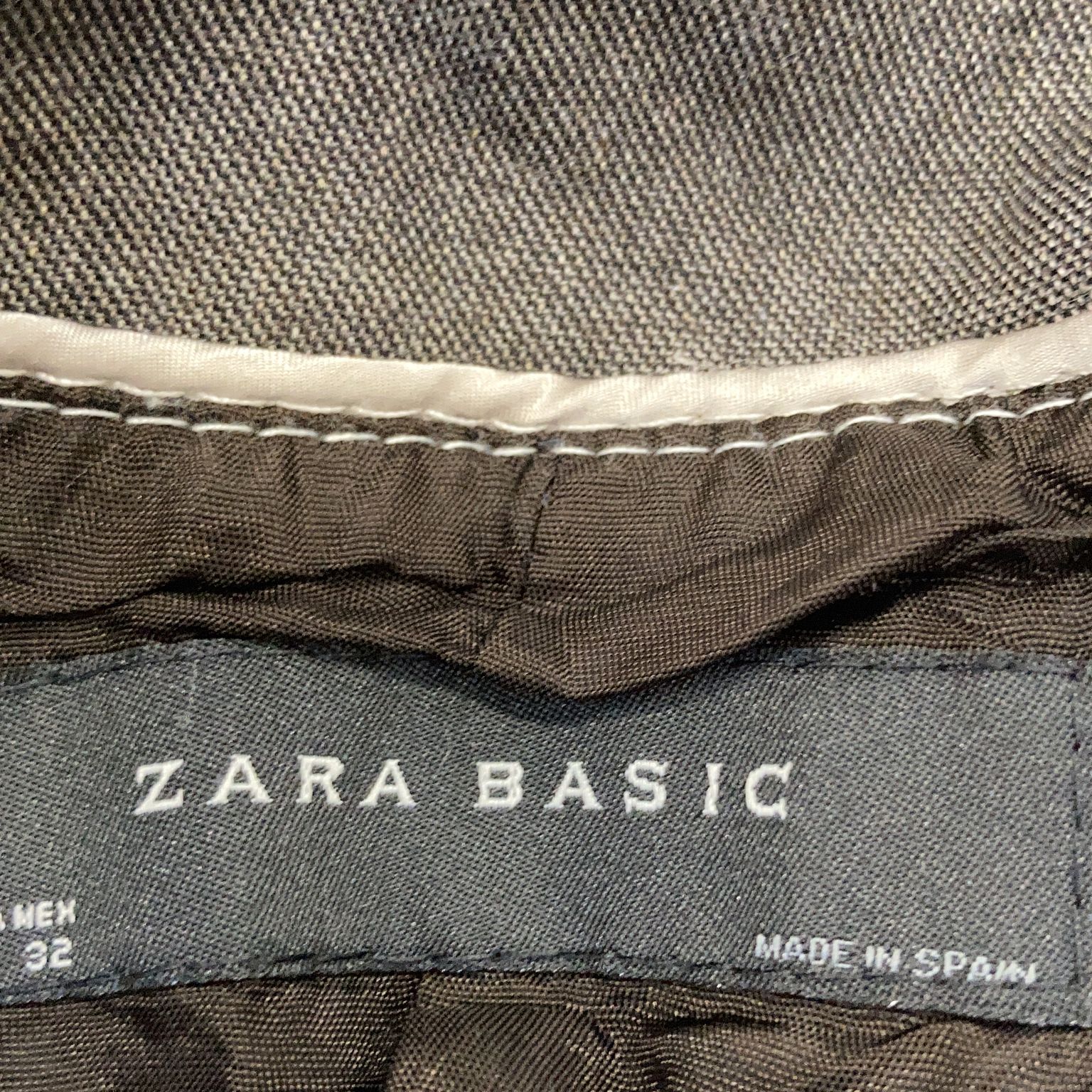 Zara Basic