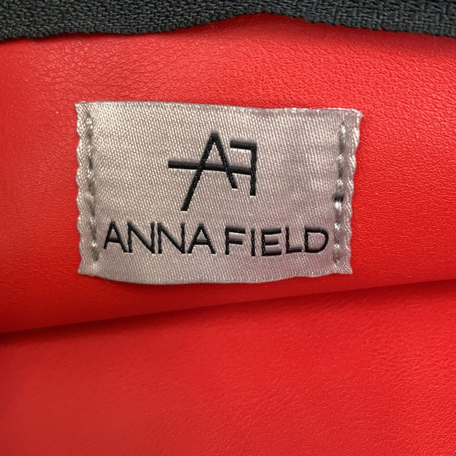 Anna Field