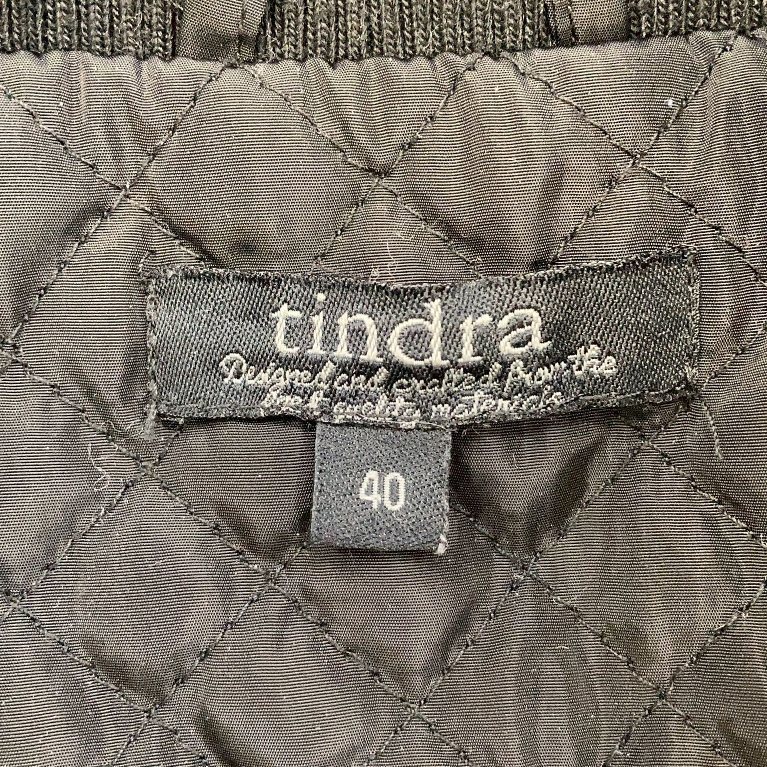 Tindra