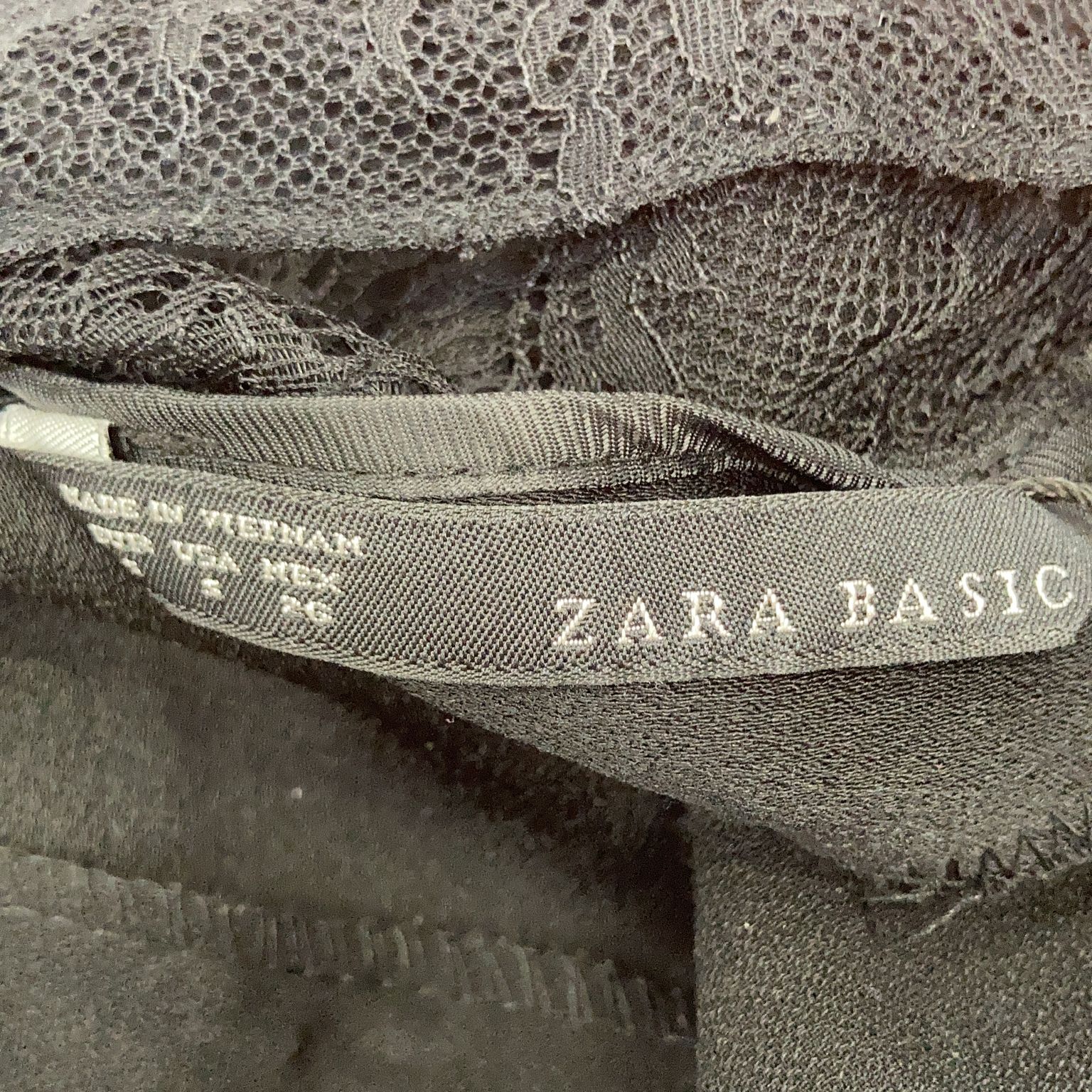 Zara Basic