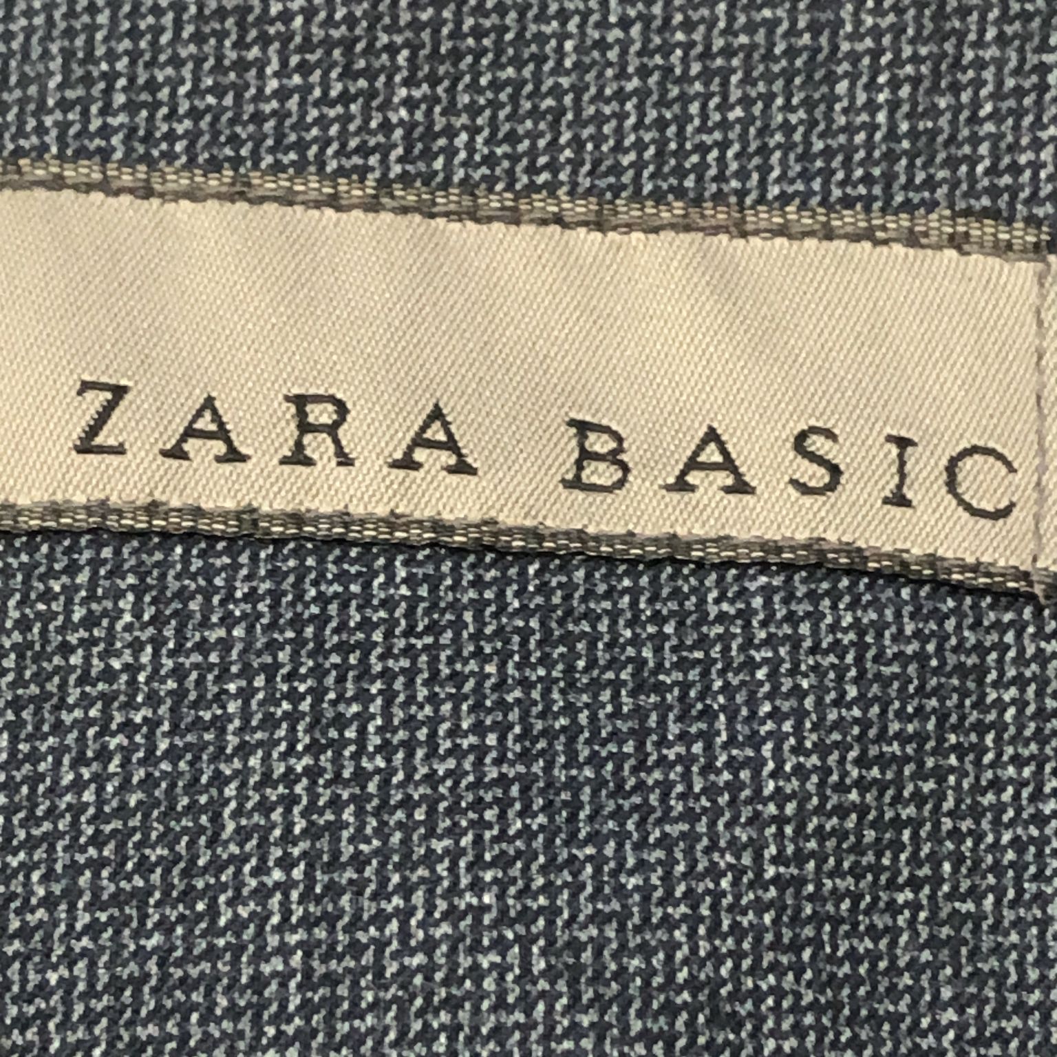 Zara Basic