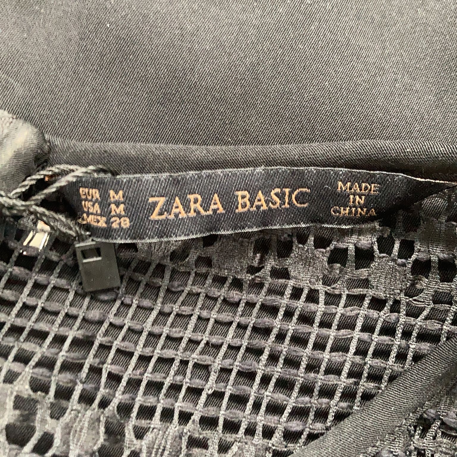 Zara Basic