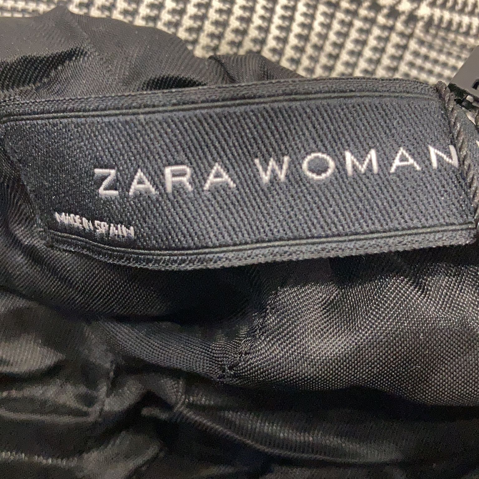 Zara Woman