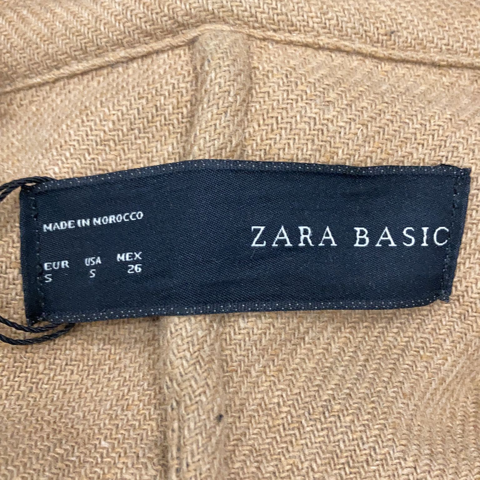 Zara Basic