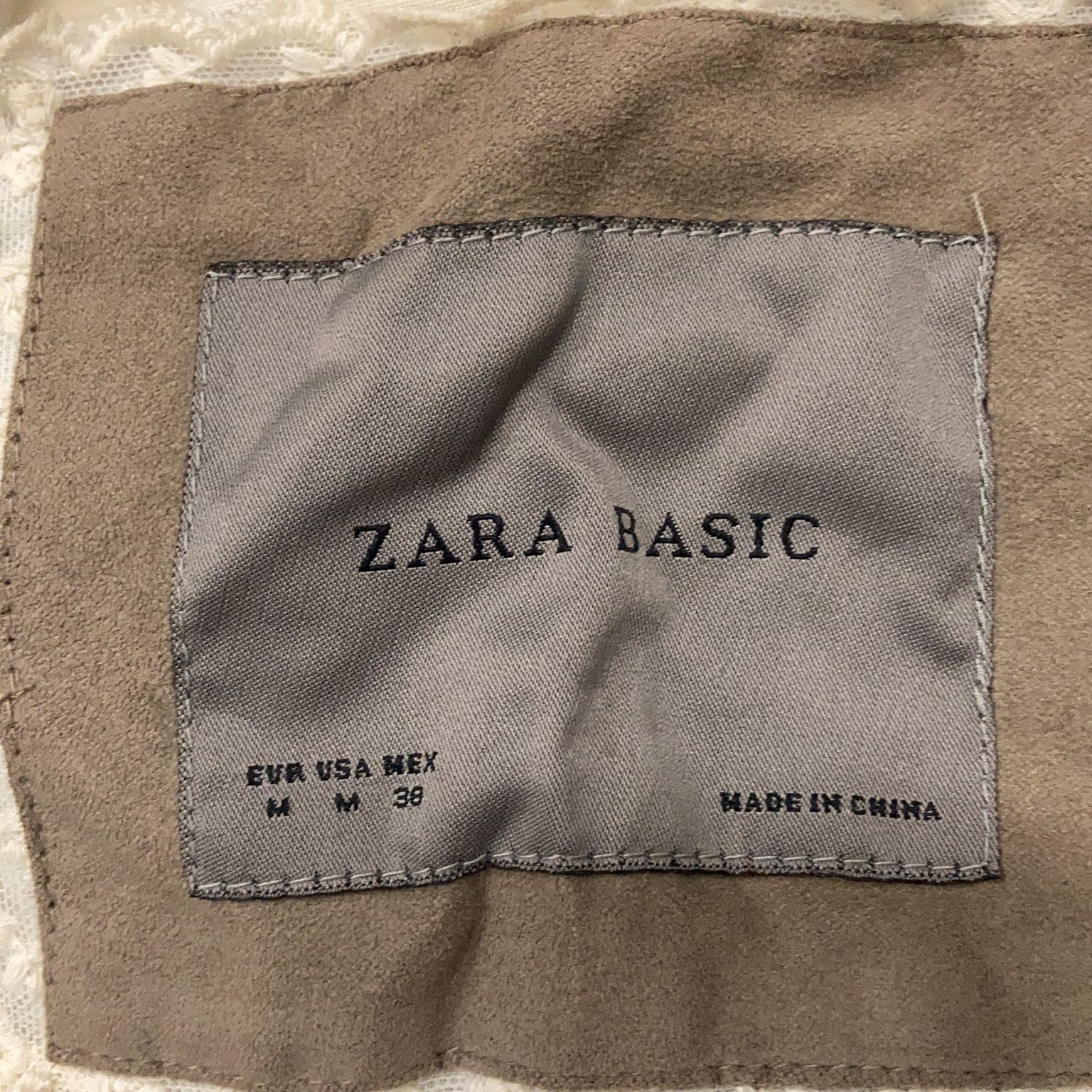 Zara Basic