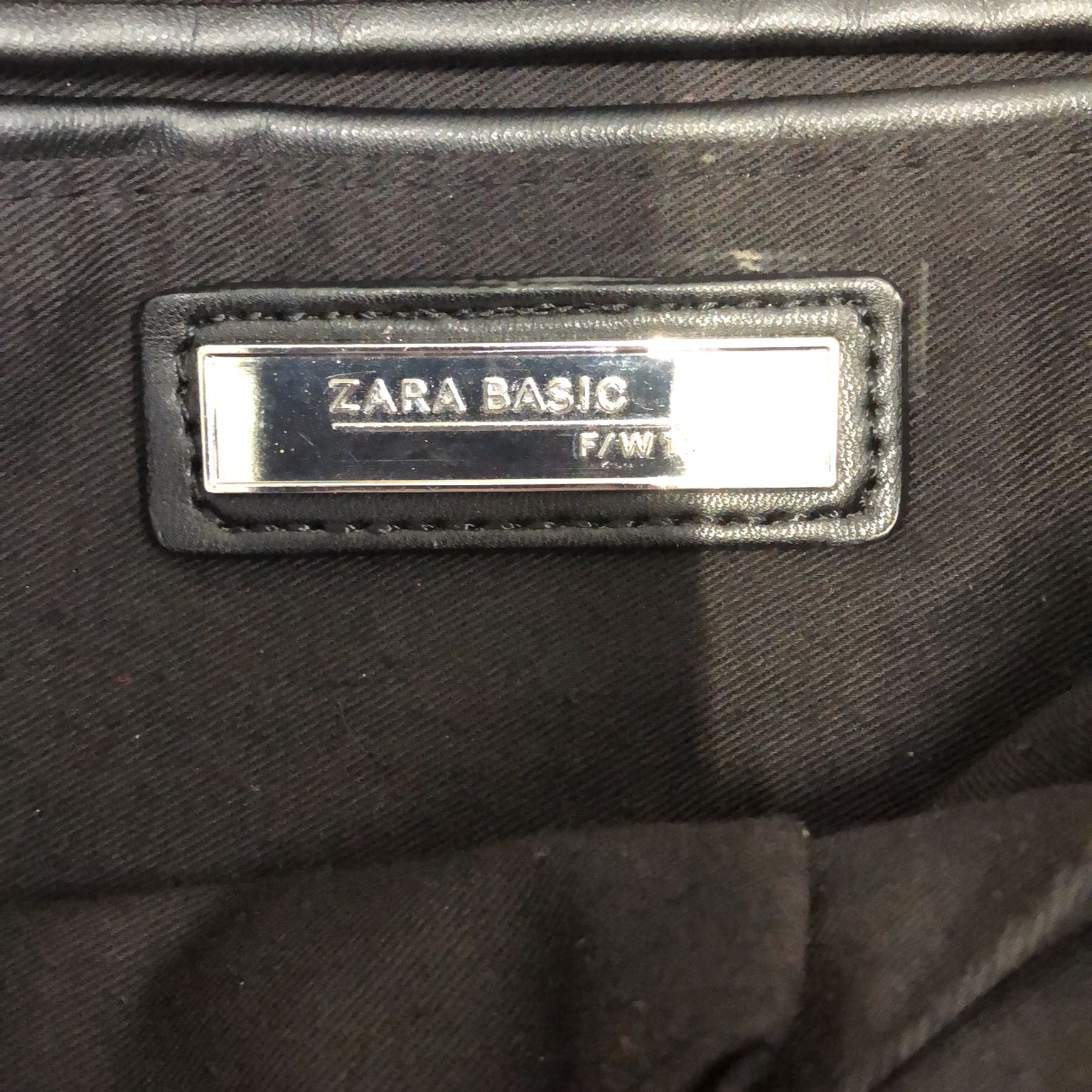 Zara Basic