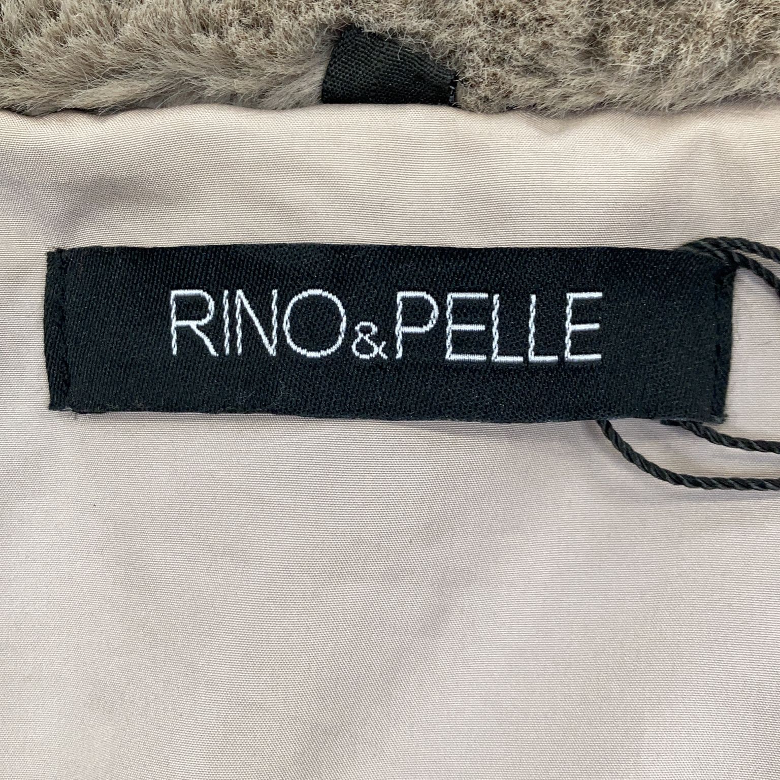 Rino  Pelle