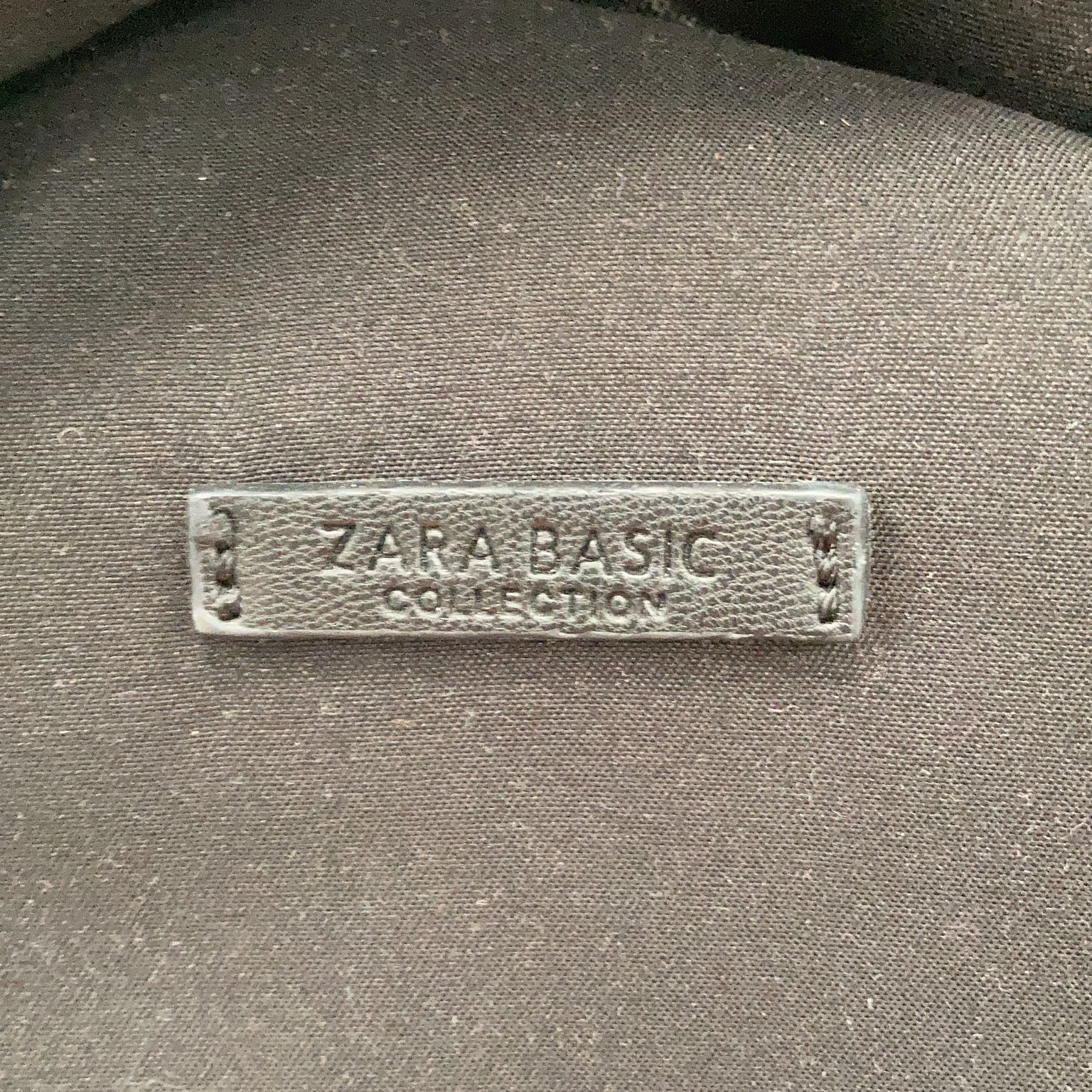 Zara Basic