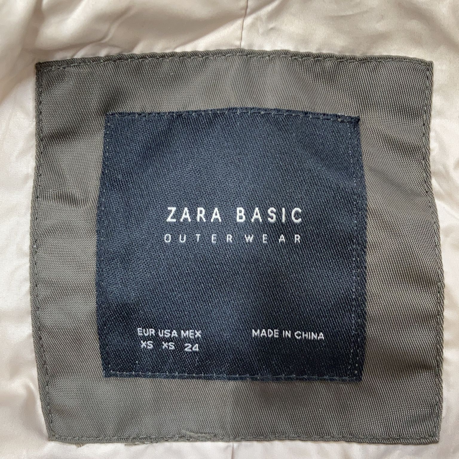 Zara Basic