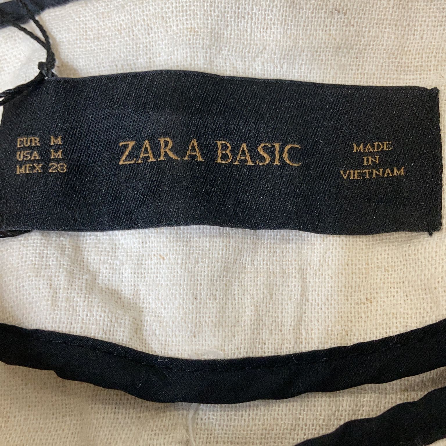 Zara Basic