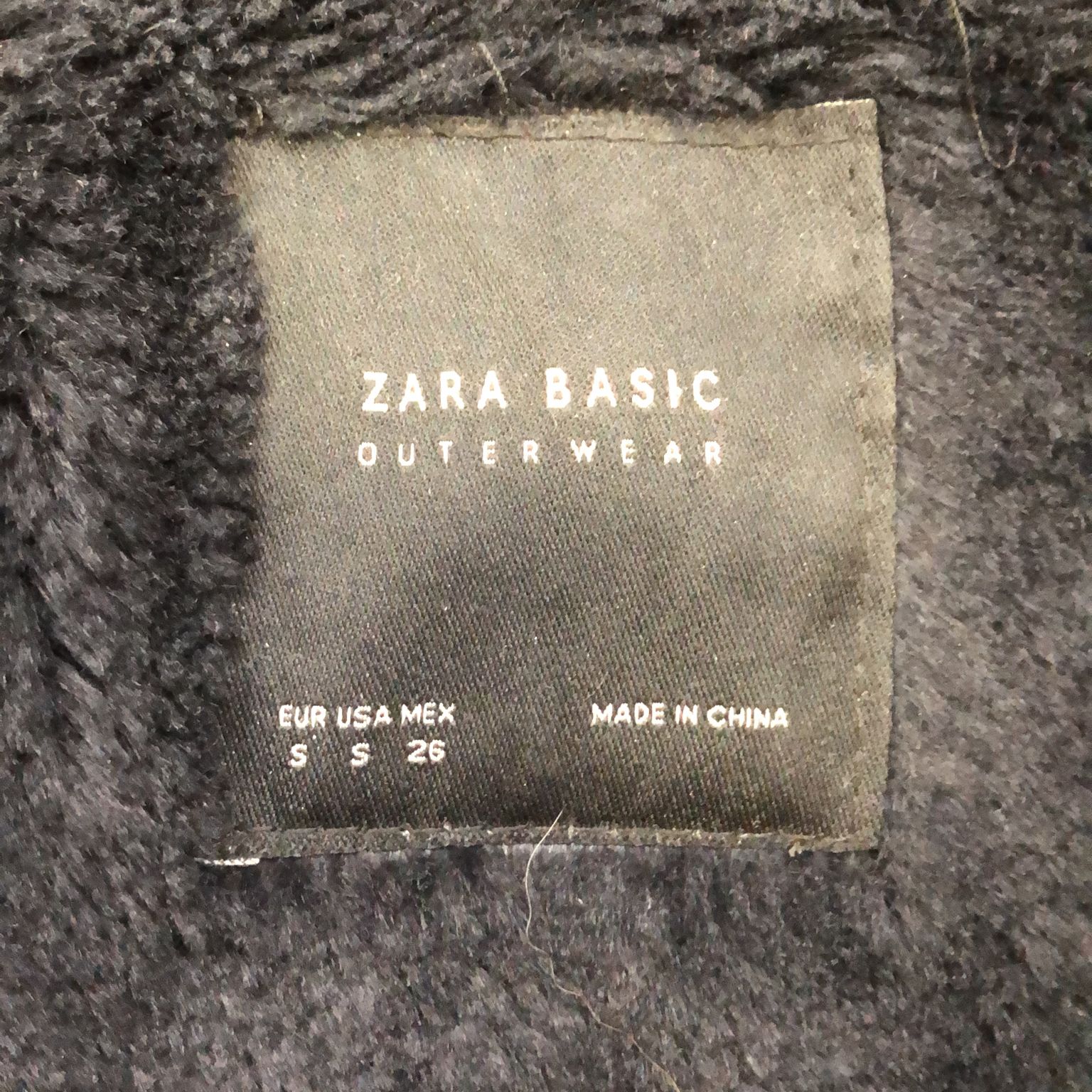 Zara Basic