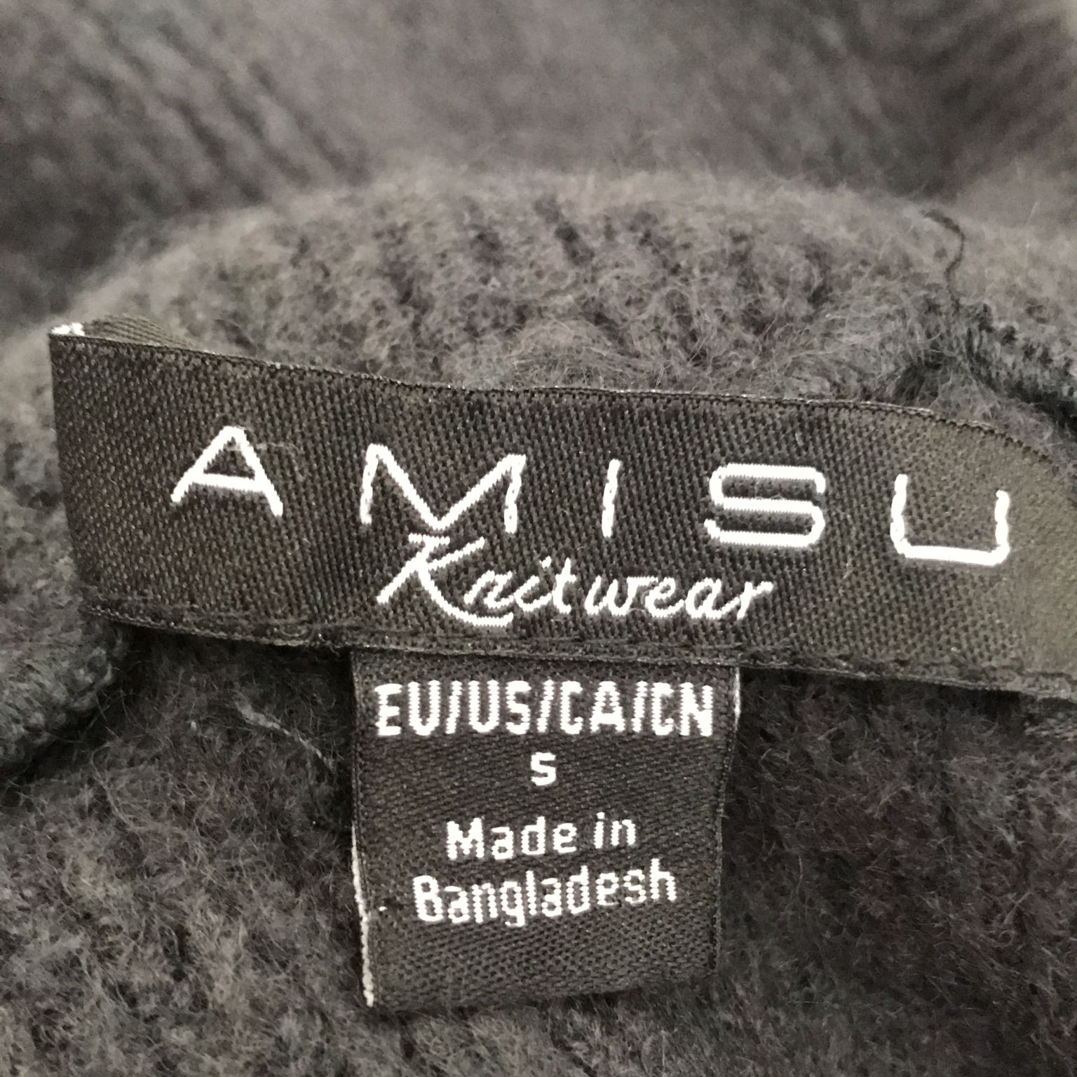 Amisu Knitwear