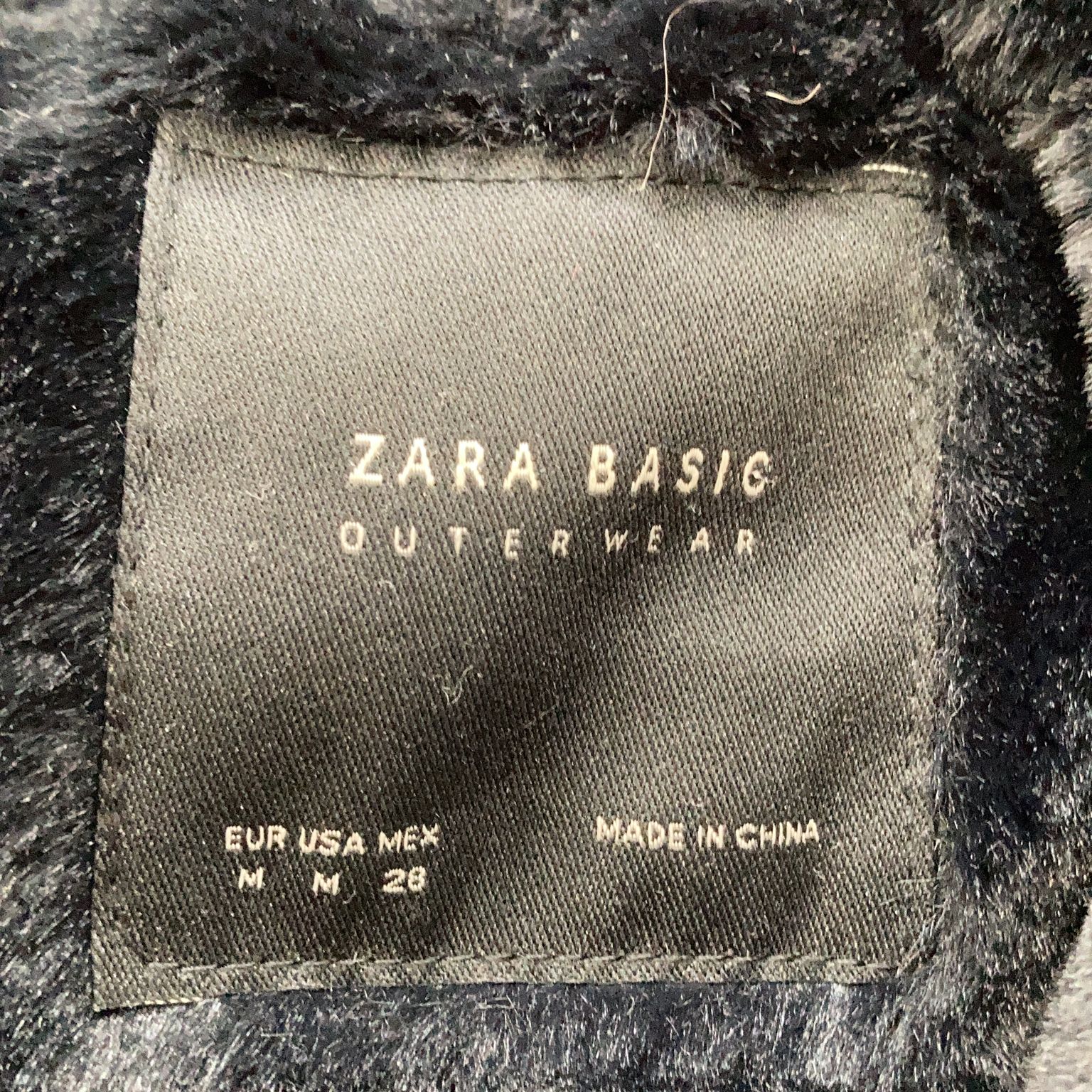 Zara Basic