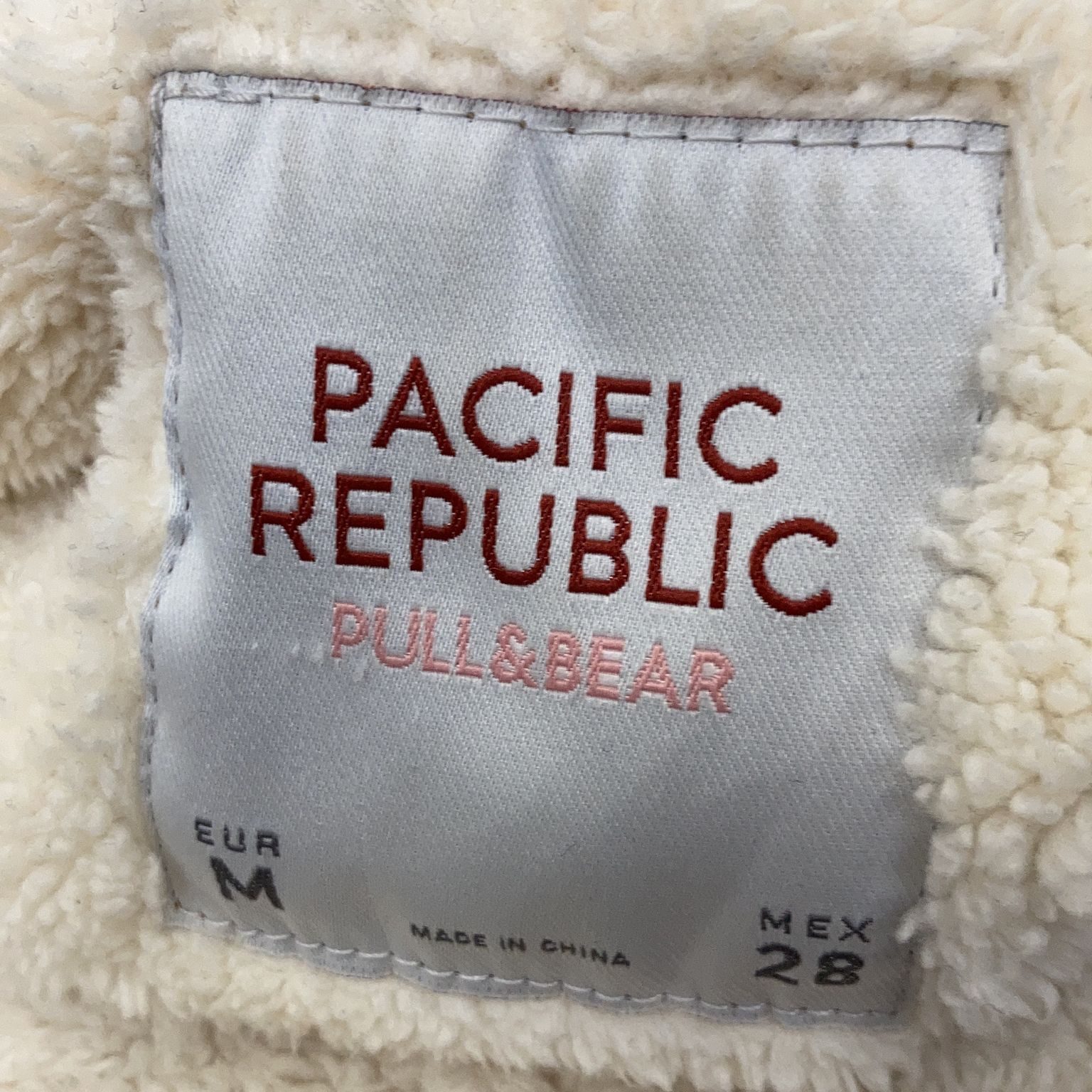 Pacific Republic Pull  Bear